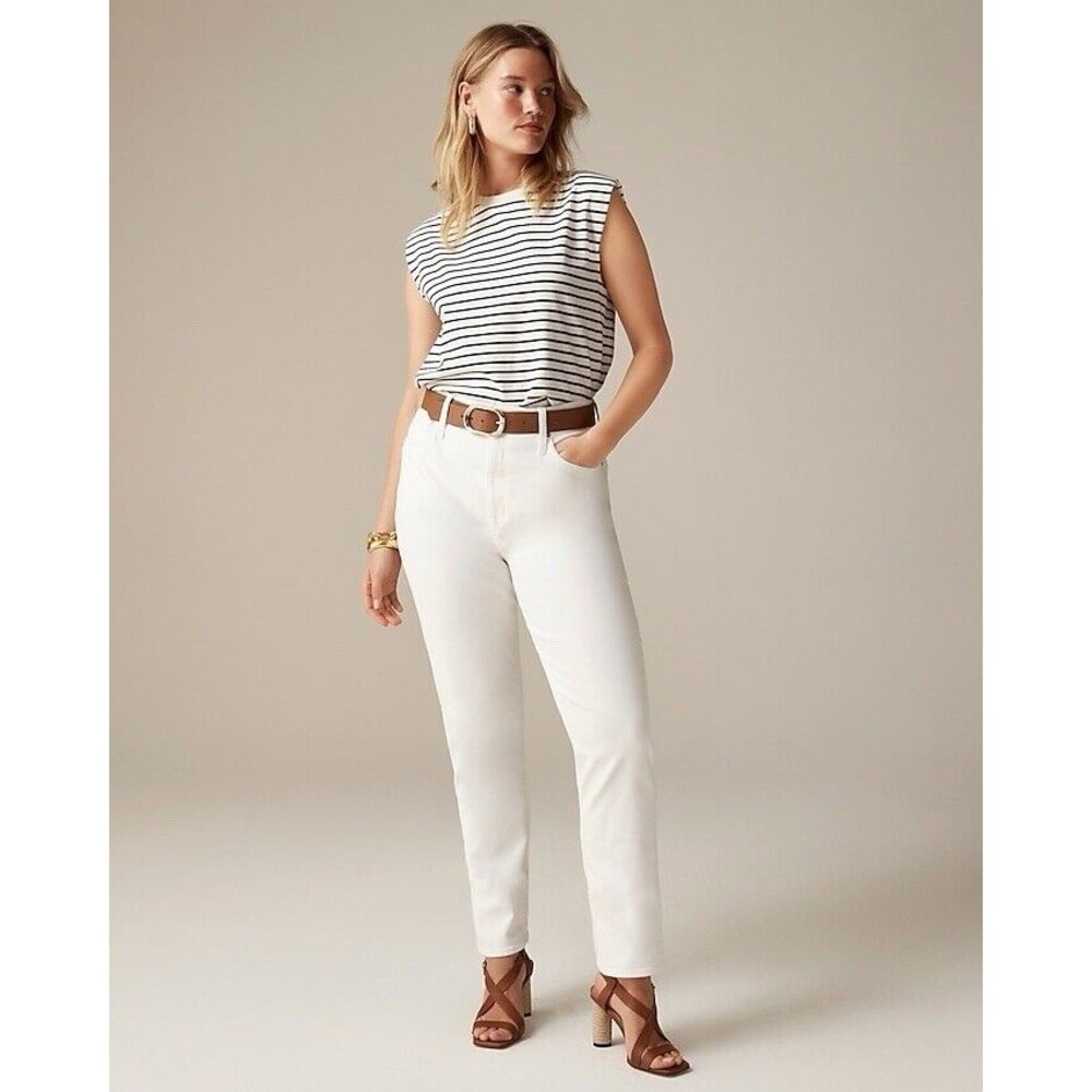J.Crew  Classic straight jean in white High rise New Size 36